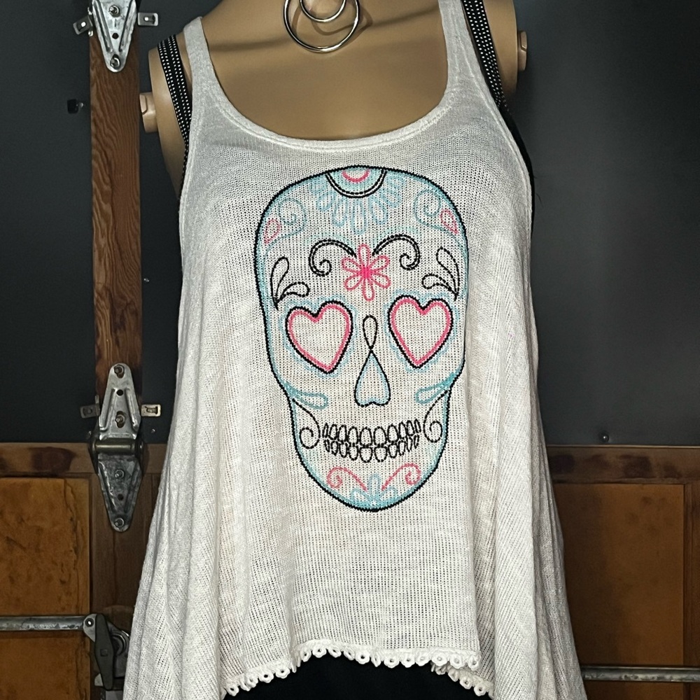 Sugar skull flowy tank